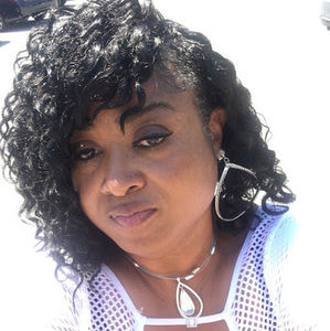 Meet your Posher, Annette